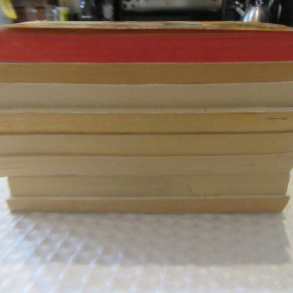 8 Harlequin Books - Picture 3 of 13